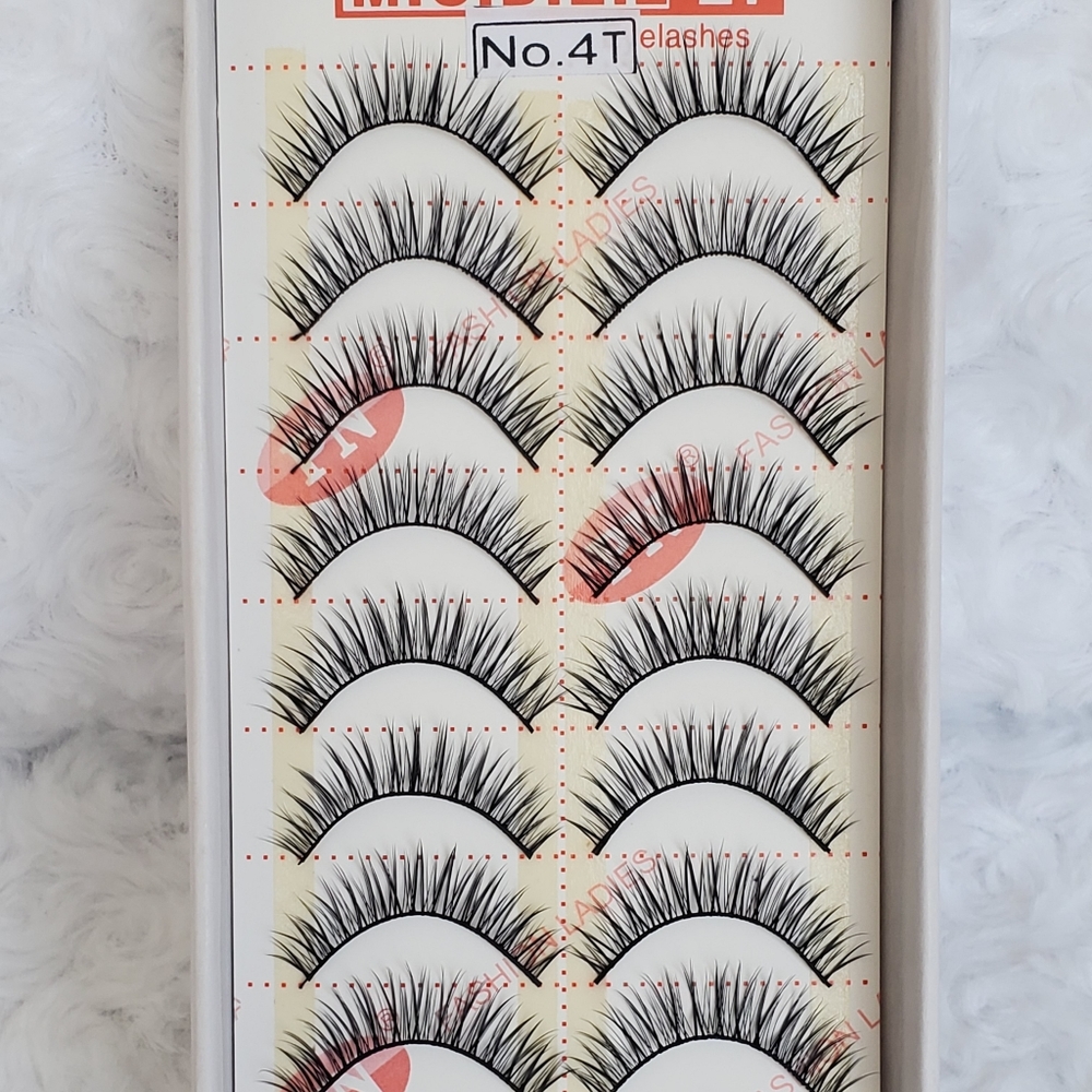 False Eyelashes #4T